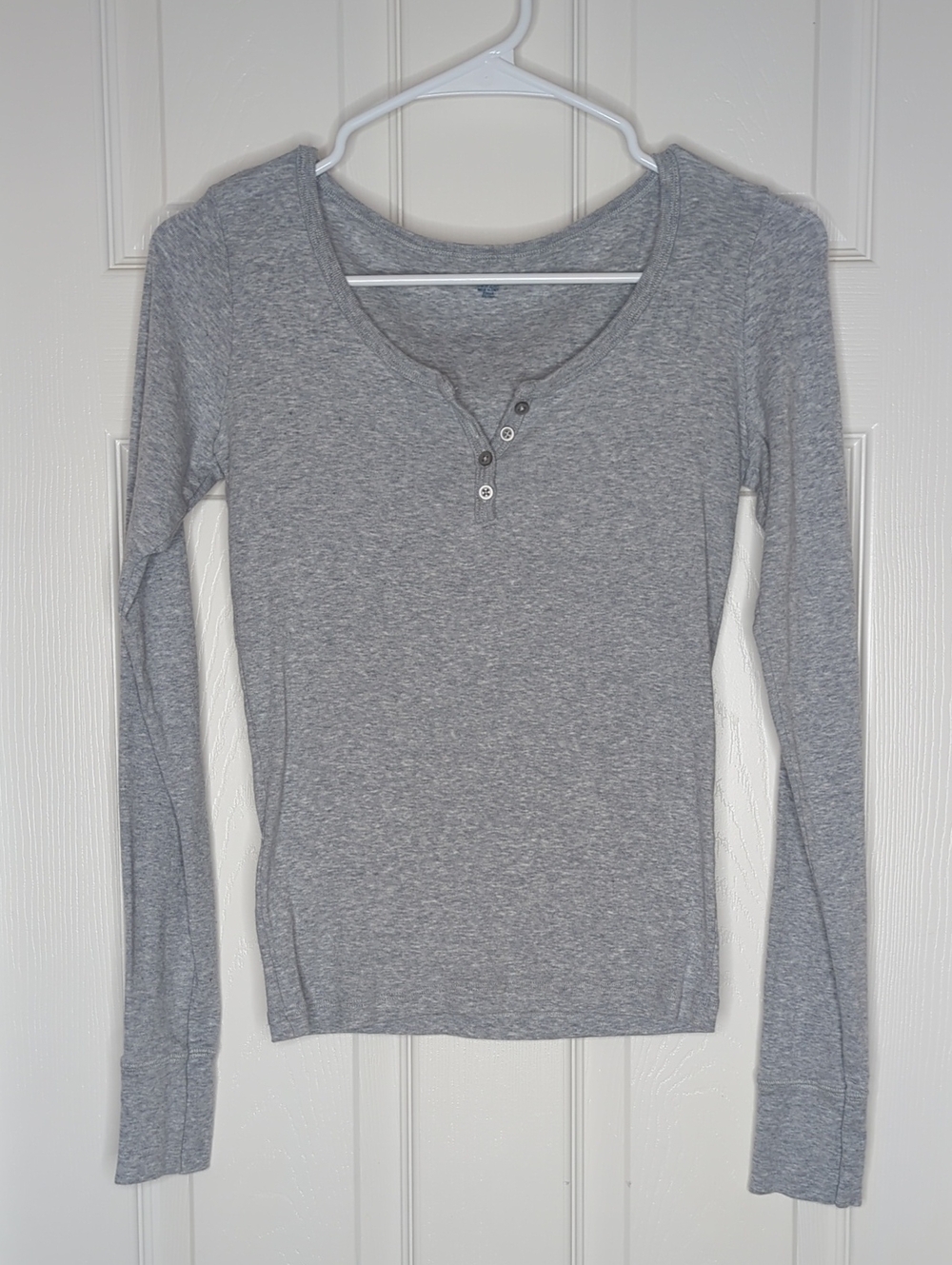 Brandy Melville Long Sleeve Henley Top Heathered Gray With Buttons